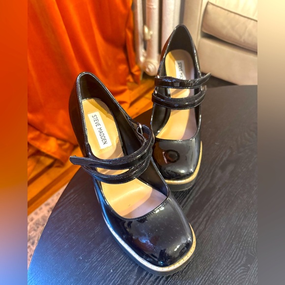 Steve Madden Black Mary Jane Platform Shoe - Size 8.5 - Picture 3 of 3
